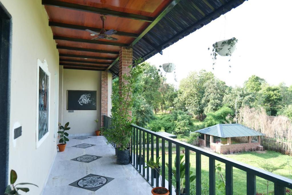 Jewel Of Jungle Apartment Tāla Exterior foto